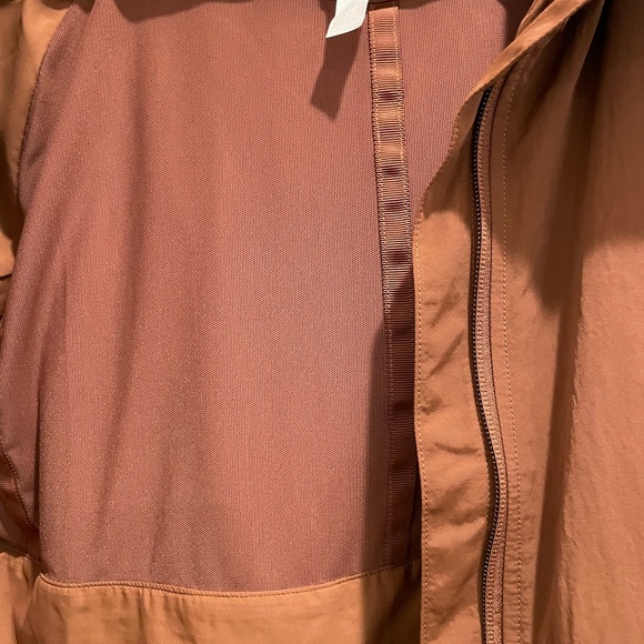 LULULEMON ATHLETICA Effortless jacket, EUC - Picture 6 of 11